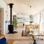 Relaxation By The Water In Calm Settings Ferienhaus Gorlev